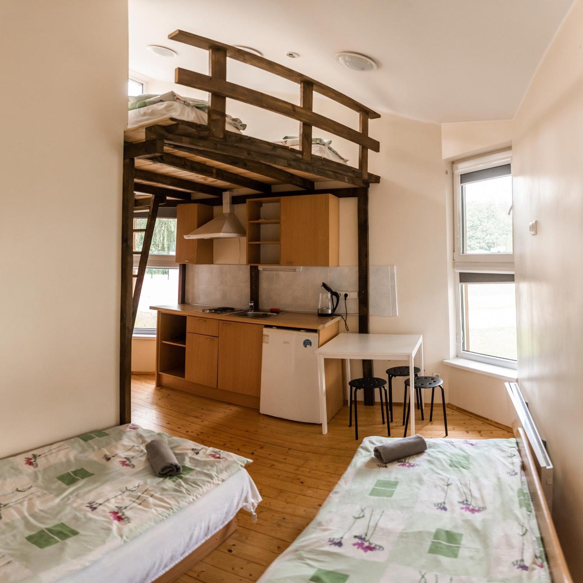 & Camper Place *